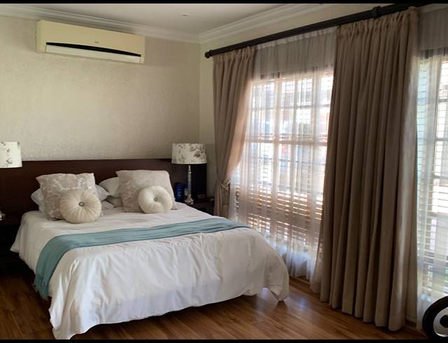 5 BEDROOM HOUSE FOR SALE IN GREENHILLS